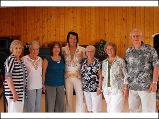 Reunion Committee and Elvis - THANKS COMMITTEE for a job well done. And then...... ELVIS HAS LEFT THE ROOM!